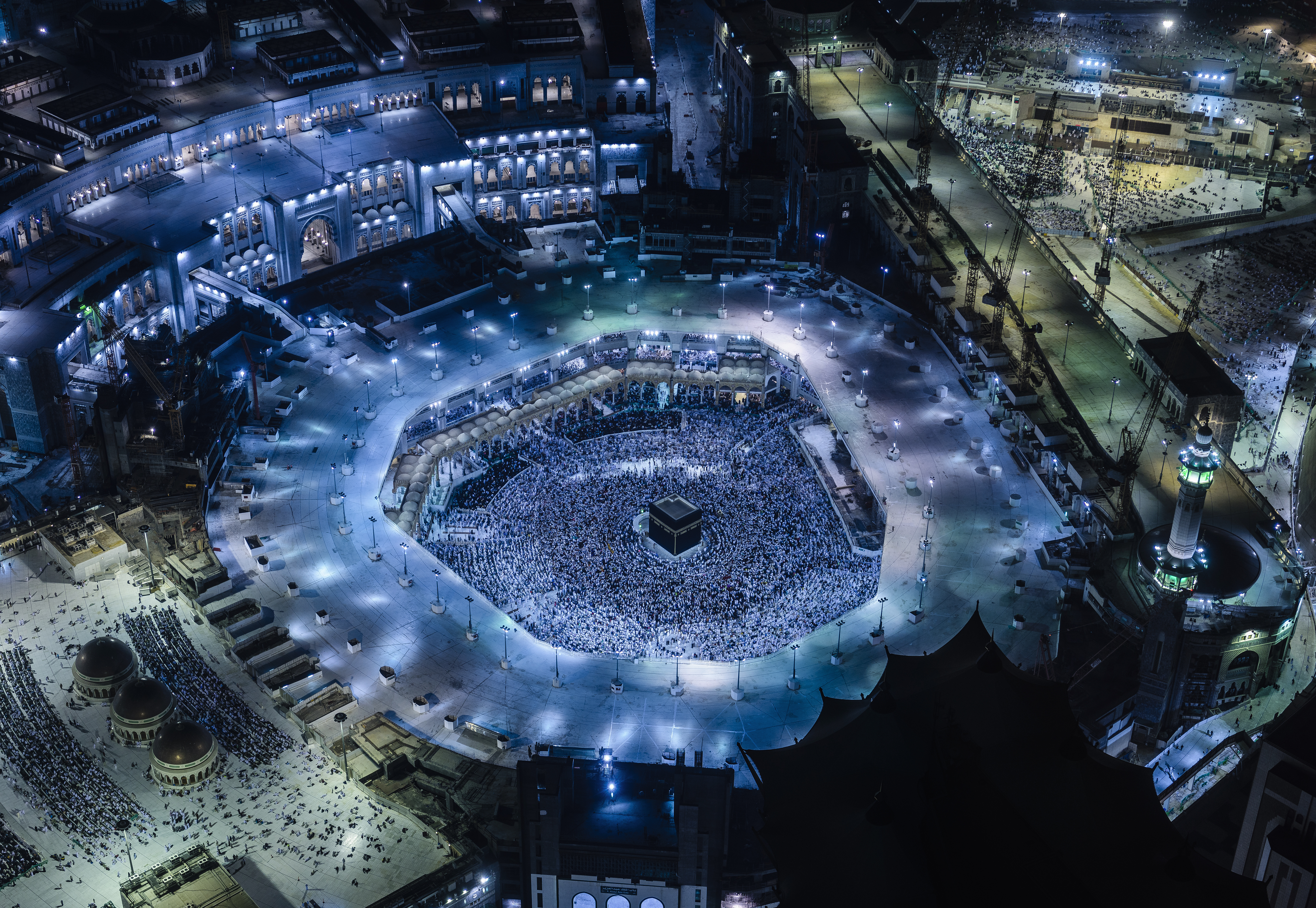 mecca saudi arabia at night.jpg